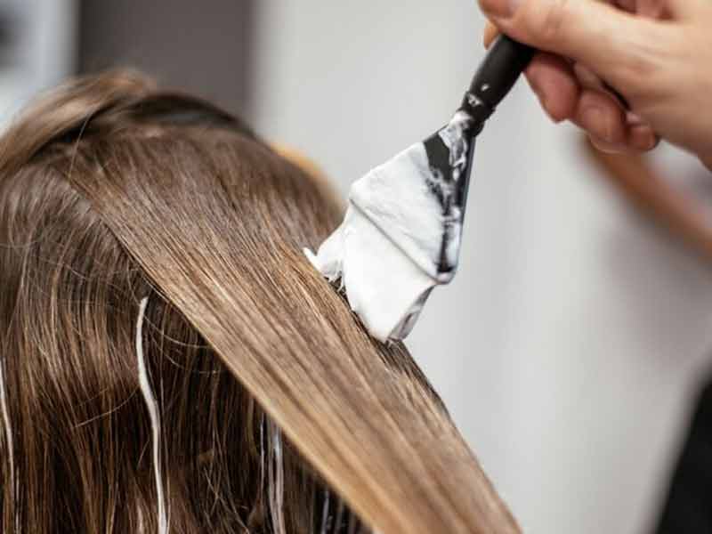 Colorant capillaire après chimiothérapie