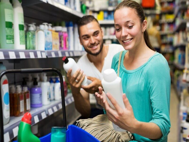 le gel capillaire et la cire coiffante