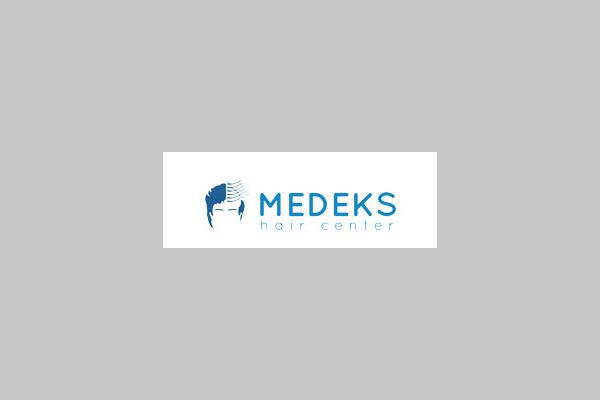 Les patients du Medeks Hair Center bénéficient des services d'un coordinateur anglophone et d'un transport VIP depuis l'aéroport. En combinant ces deux services, vous aurez l'impression de séjourner dans une maison loin de chez vous.