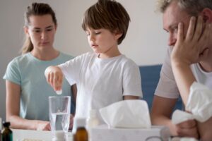 Le parent passe du temps de qualité avec son enfant