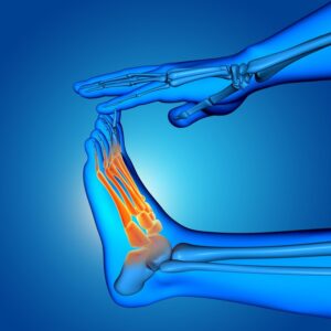 Figure médicale masculine en 3D avec un gros plan du pied dont les os sont mis en évidence. 