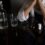 Jeune femme confrontée à l'anxiété. La toxicomanie