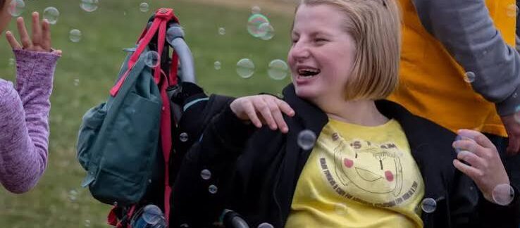 Syndrome d'Angelman : Symptômes clés